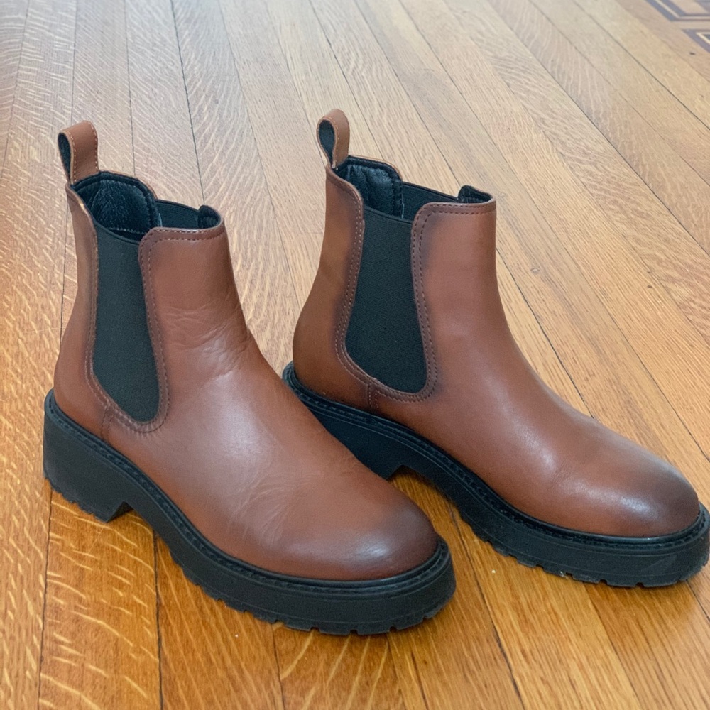 Steve Madden Trap Chelsea Boot
